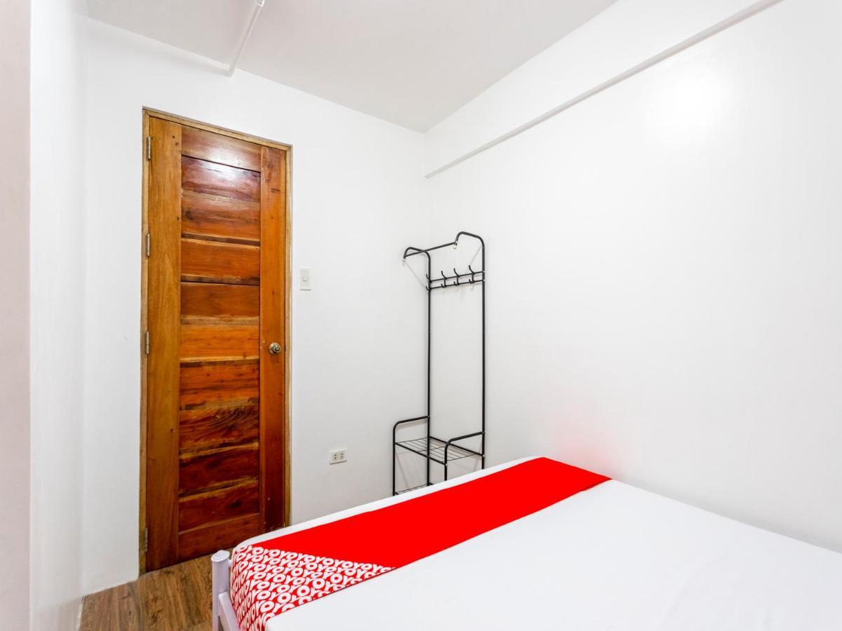 Capital O 806 Pattaui Residences Taguig Esterno foto