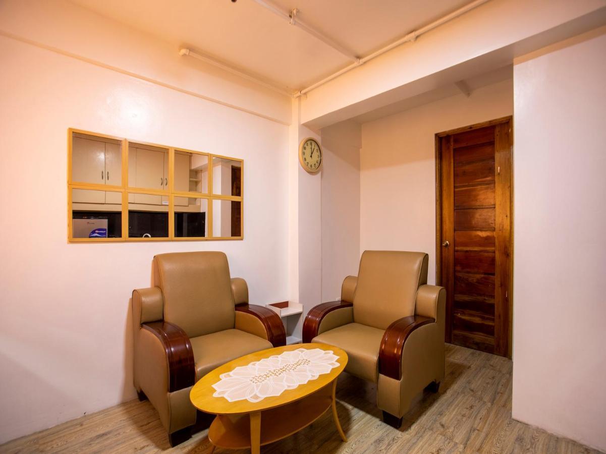Capital O 806 Pattaui Residences Taguig Esterno foto