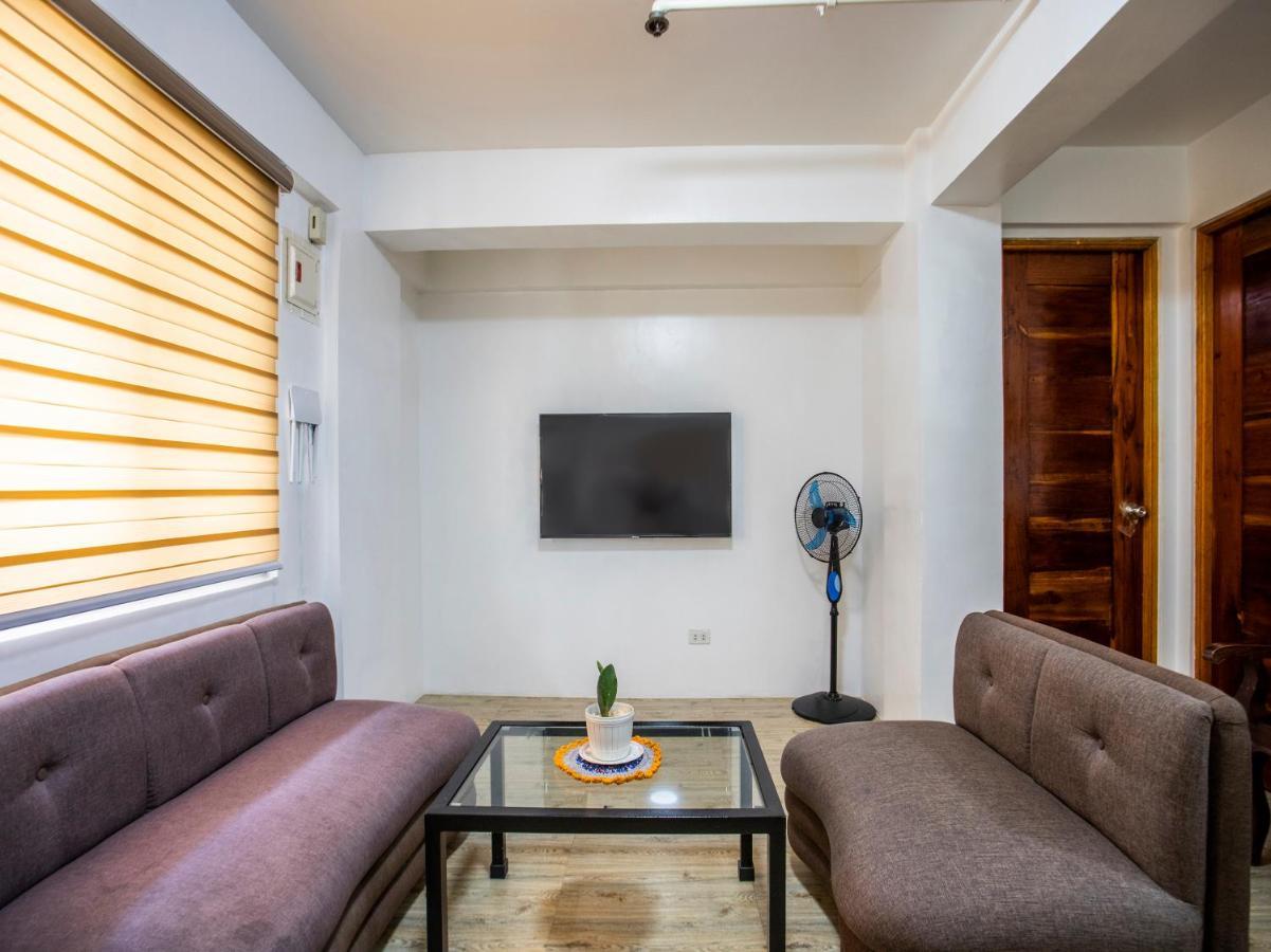 Capital O 806 Pattaui Residences Taguig Esterno foto