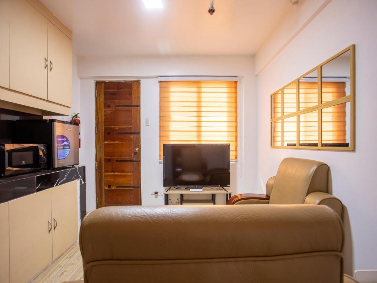 Capital O 806 Pattaui Residences Taguig Esterno foto
