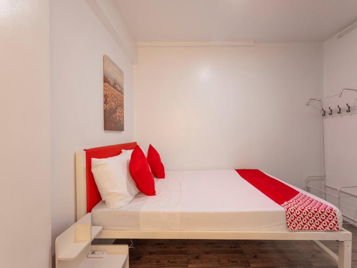 Capital O 806 Pattaui Residences Taguig Esterno foto